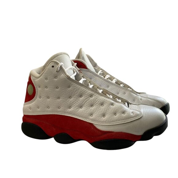 Size 12 - Jordan 13 Retro Chicago 2017 Sports Basketball Outdoor Activewear Game - Picture 1 of 14